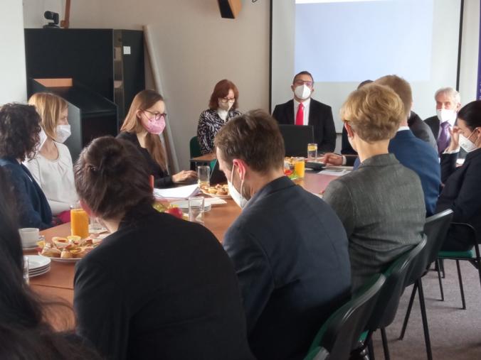 Delegace z německého Spolkového správního soudu navštívila Ústav státu a práva